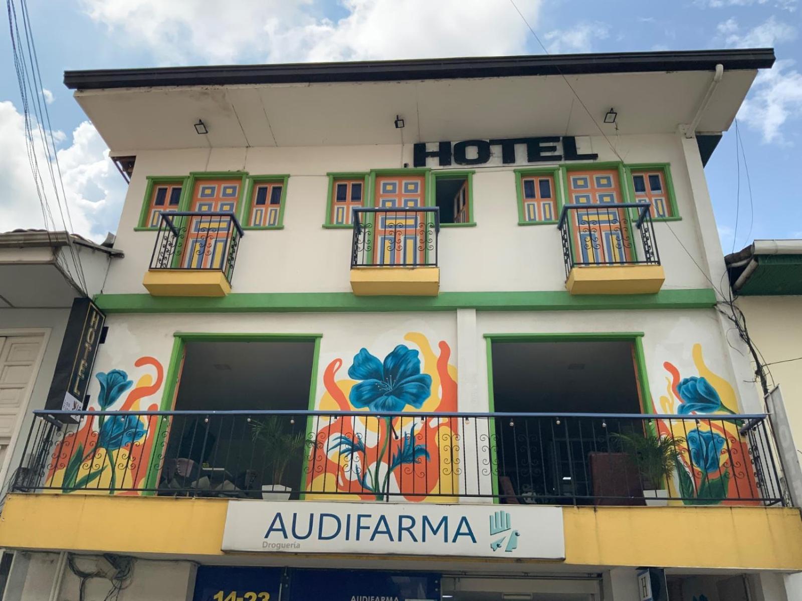 Hotel Las Flores Santa Rosa de Cabal Exterior photo